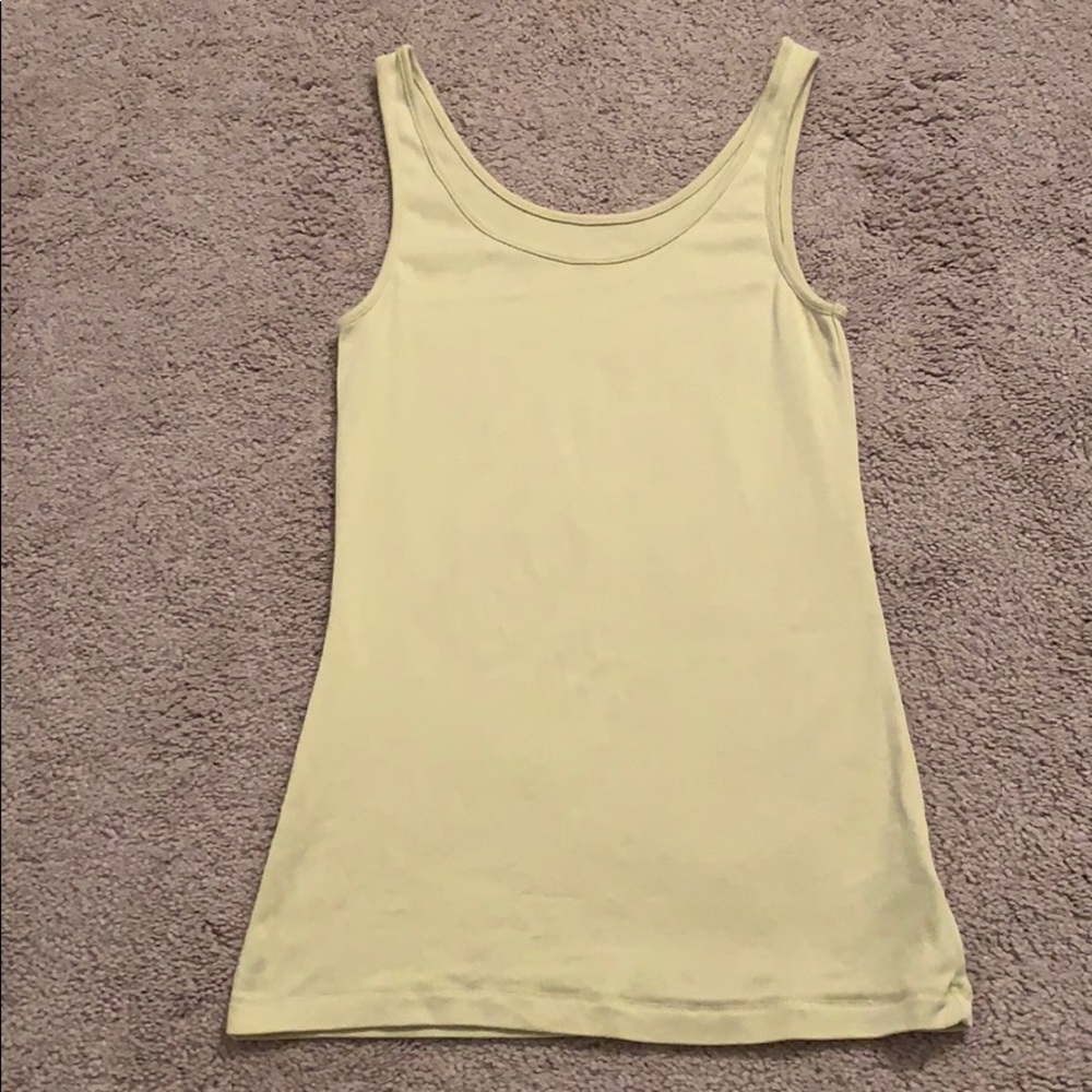 ⛱ A New Day Tank Top Size S ⛱ - Picture 2 of 6